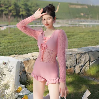 Corea del Traje de baño de 2023 Una las Piezas de trajes de baño de las Mujeres de color Rosa Flor de Encaje de Manga Larga Conservador Primavera Caliente Traje de baño Traje de Fiesta