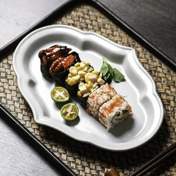 Japonés hecho a mano en el plato de cerámica creativa pez pequeño plato plato plato Occidental vajilla hecha a mano de cerámica de gres retro plato de la cena hou