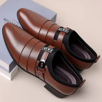 Caliente de la venta formal de negocios de cuero de los hombres zapatos Británicos transpirable hombres del dedo del pie puntiagudo zapatos casual de gran tamaño de los hombres solo zapatos