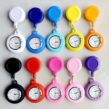 Retráctil En Blanco Simple Enfermera Médico Del Hospital Reloj De Bolsillo Carrete De La Insignia De Clip De Cuelgue Colorido Colgante Vestido De Relojes Reloj